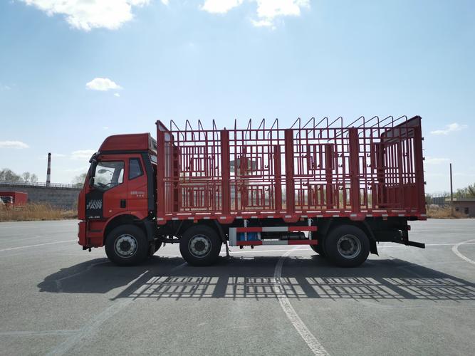 道路運(yùn)輸車輛達(dá)標(biāo)車型配置與參數(shù)表 道路機(jī)動(dòng)車準(zhǔn)入的技術(shù)密碼